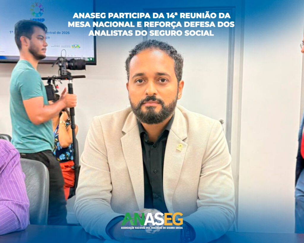 Jorge Og, presidente da ANASEG, durante reunião da Mesa Nacional de Negociação Permanente