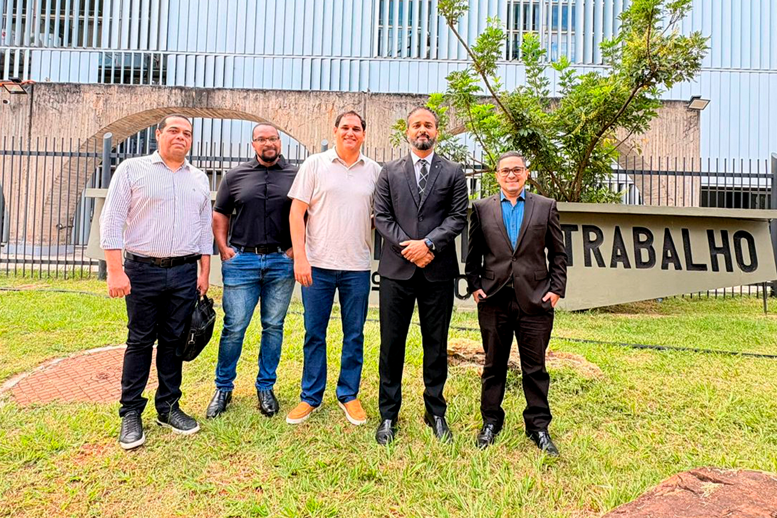 Representantes da ANASEG durante audiência na Justiça do Trabalho de Brasília sobre processo relacionado à formação do Sindicato dos Analistas do Seguro Social